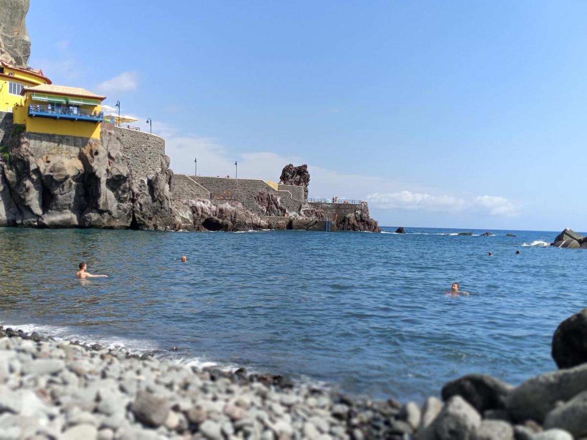 Vаrаndаs Dо Sоl-Vista Relaxante Entre Mar E Montanha Lägenhet Ponta do Sol  Exteriör bild