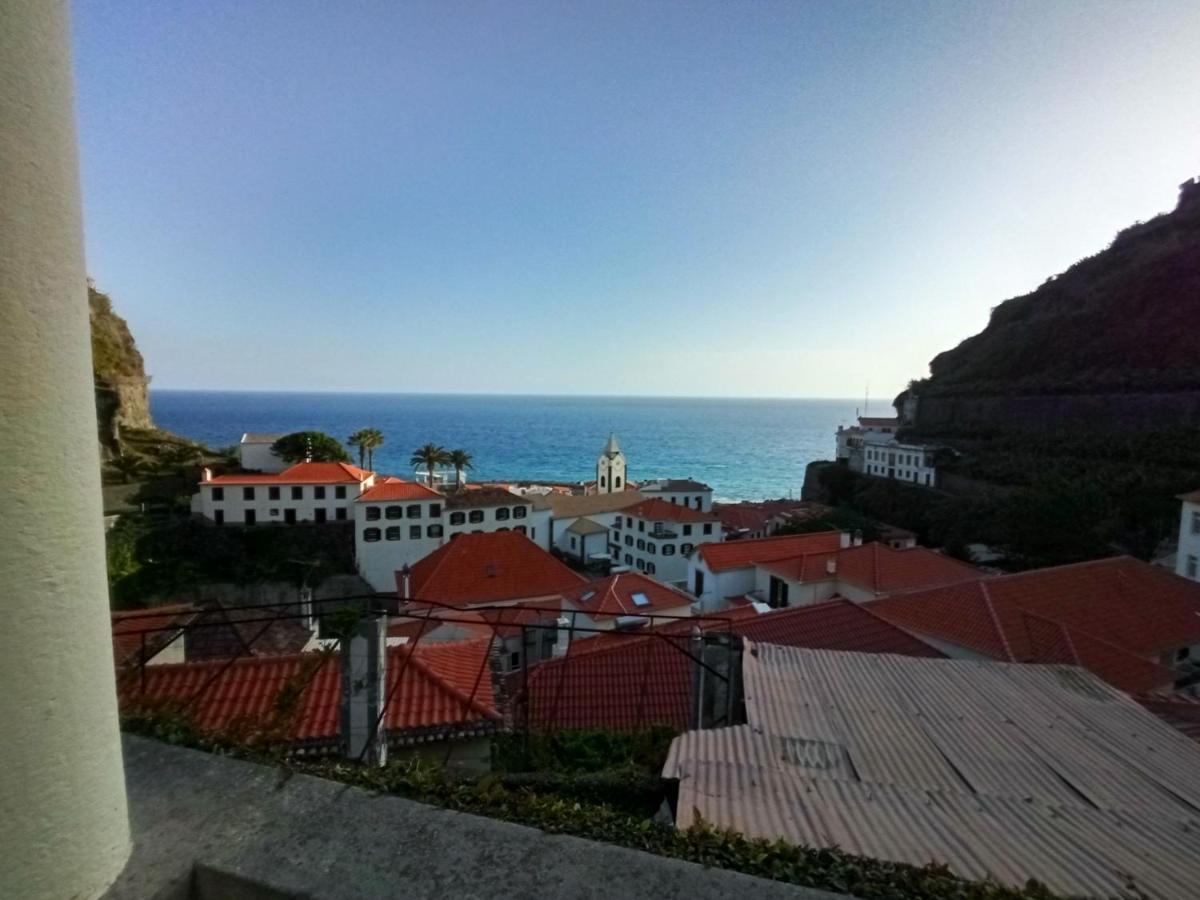Vаrаndаs Dо Sоl-Vista Relaxante Entre Mar E Montanha Lägenhet Ponta do Sol  Exteriör bild